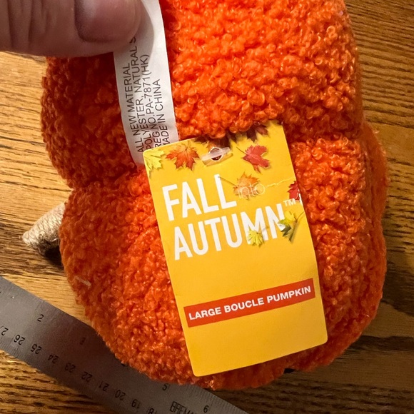 Halloween decorations walking animated hand & pumpkin - Picture 10 of 13